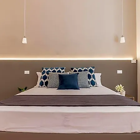 Elegante Vicino Stazione - Grey 3* Trieste