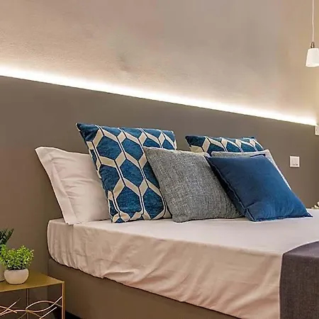 Elegante Vicino Stazione - Grey Hotel Trieste