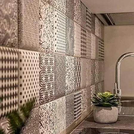 Elegante Vicino Stazione - Grey Hotel