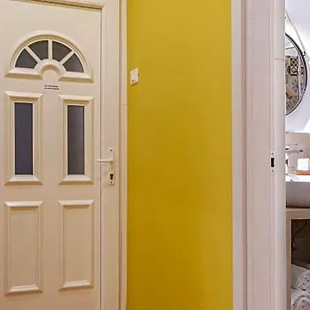 Hotel Elegante Vicino Stazione - Grey